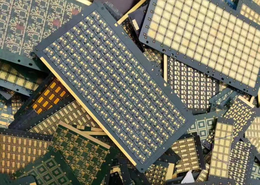 Substrat d'encapsulation de circuits intégrés